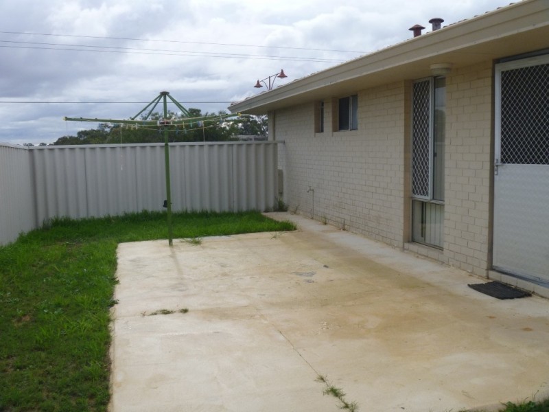 12 Sulphur Road, Parmelia WA 6167