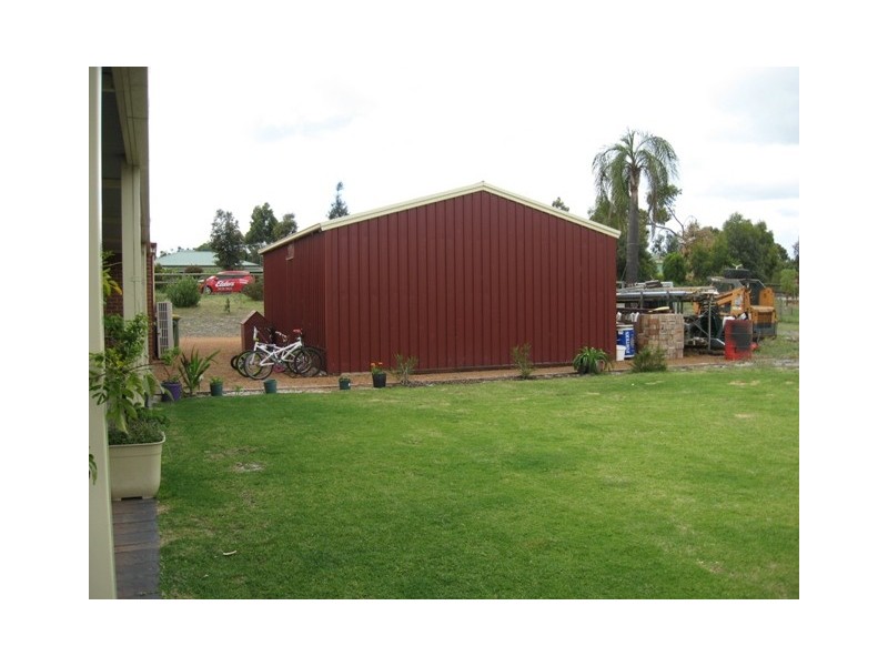 41 Fielder Road, Serpentine WA 6125