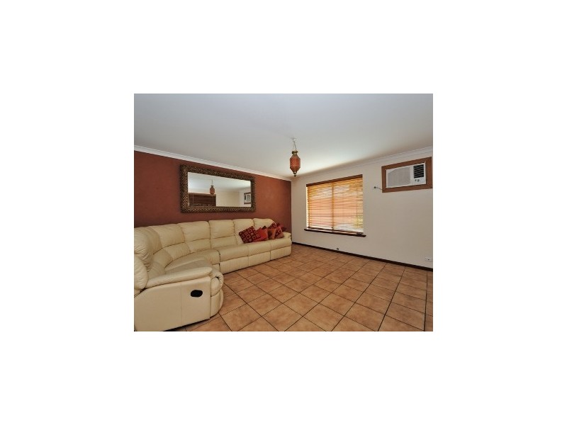 7 McGoldrick Place, Parmelia WA 6167