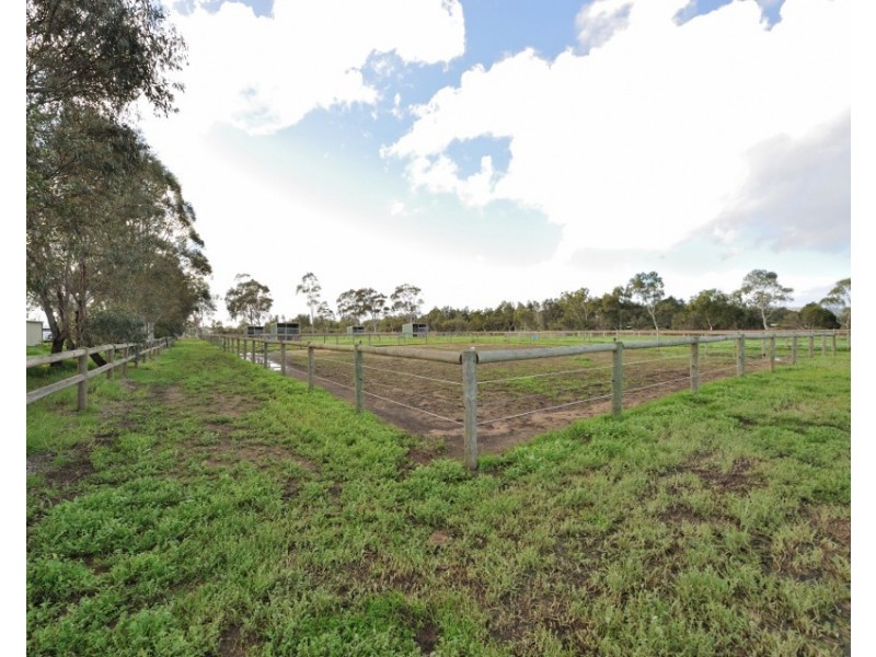 19 Randell Road, Mardella WA 6125