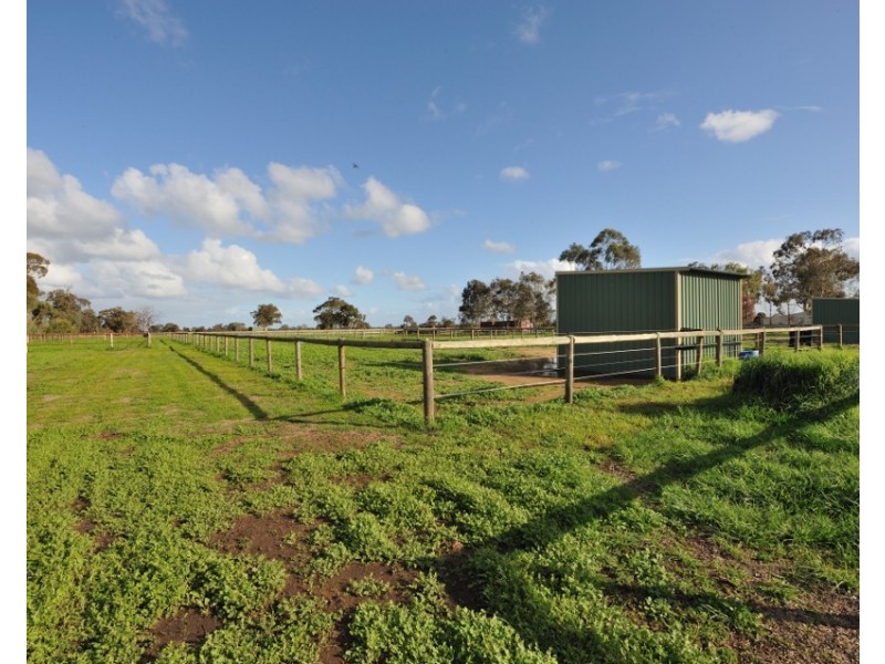 19 Randell Road, Mardella WA 6125