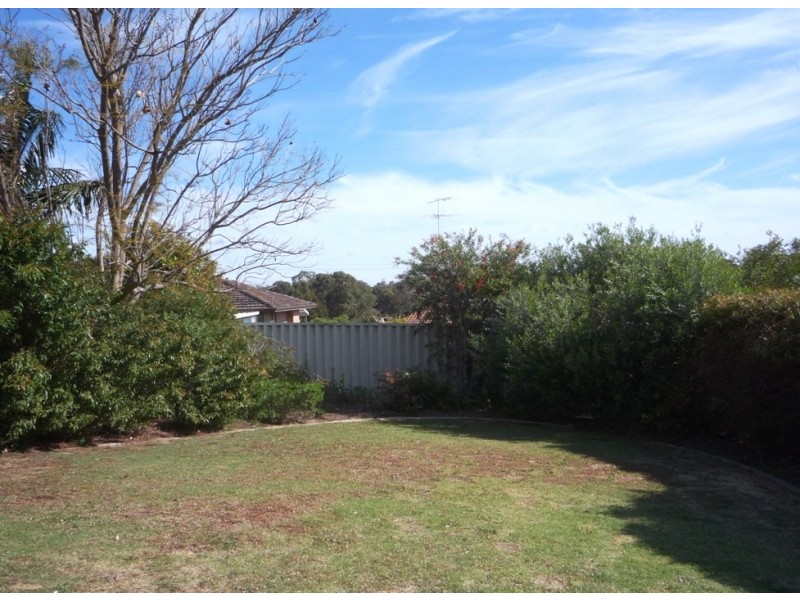 3/12 Edmund Way, Calista WA 6167