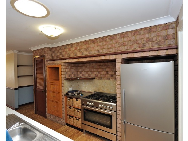 65 Lachlan Way, Bibra Lake WA 6163
