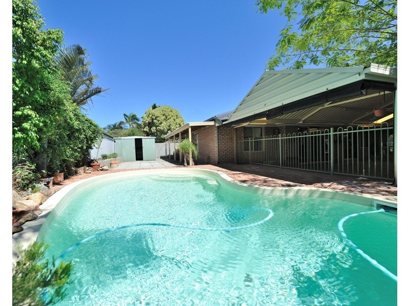 65 Lachlan Way, Bibra Lake WA 6163