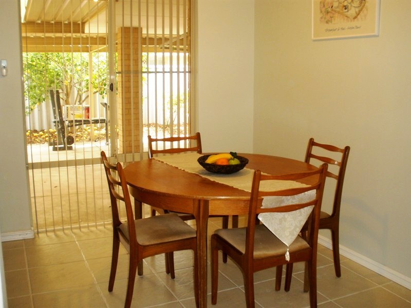 6 Silver Grove, Warnbro WA 6169