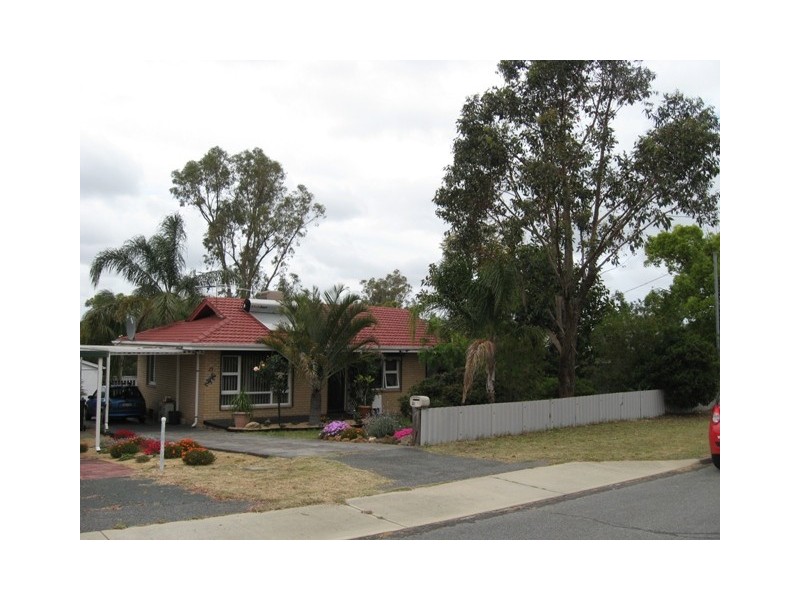 21 Kenton Way, Calista WA 6167
