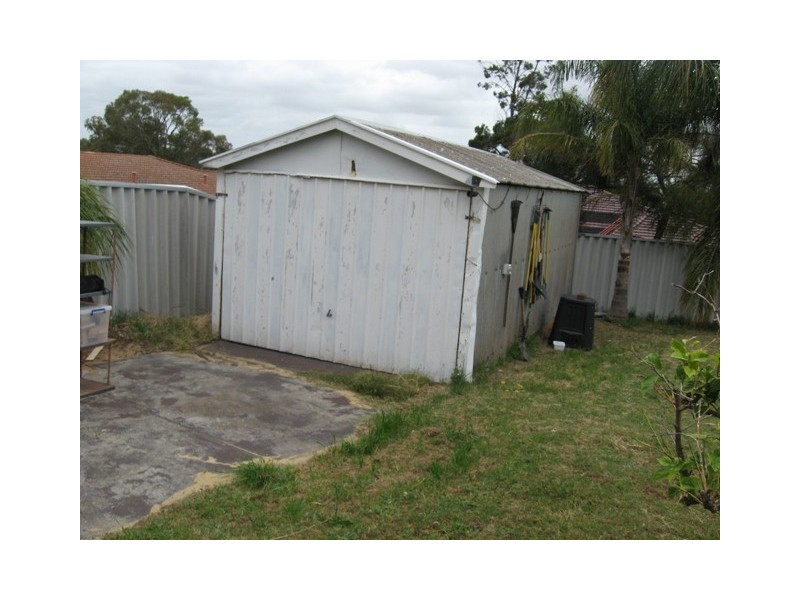 21 Kenton Way, Calista WA 6167
