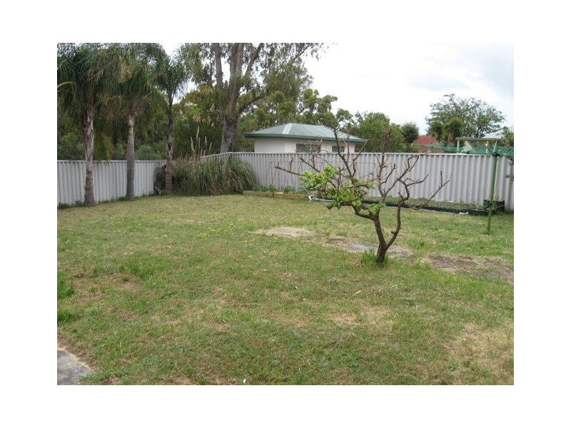 21 Kenton Way, Calista WA 6167