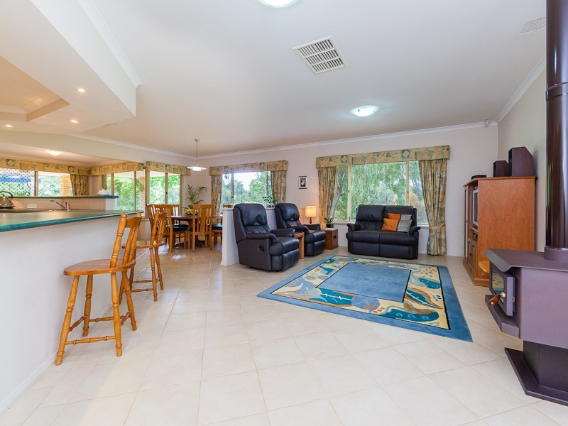 19 Tincombe Grove, Baldivis WA 6171