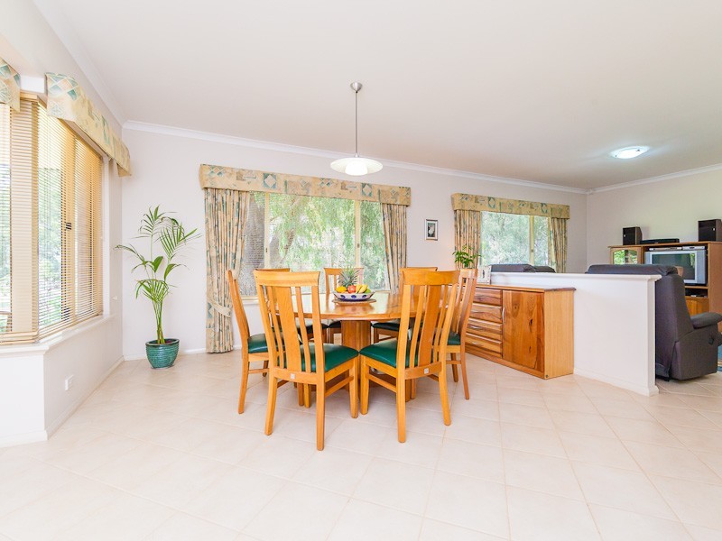 19 Tincombe Grove, Baldivis WA 6171