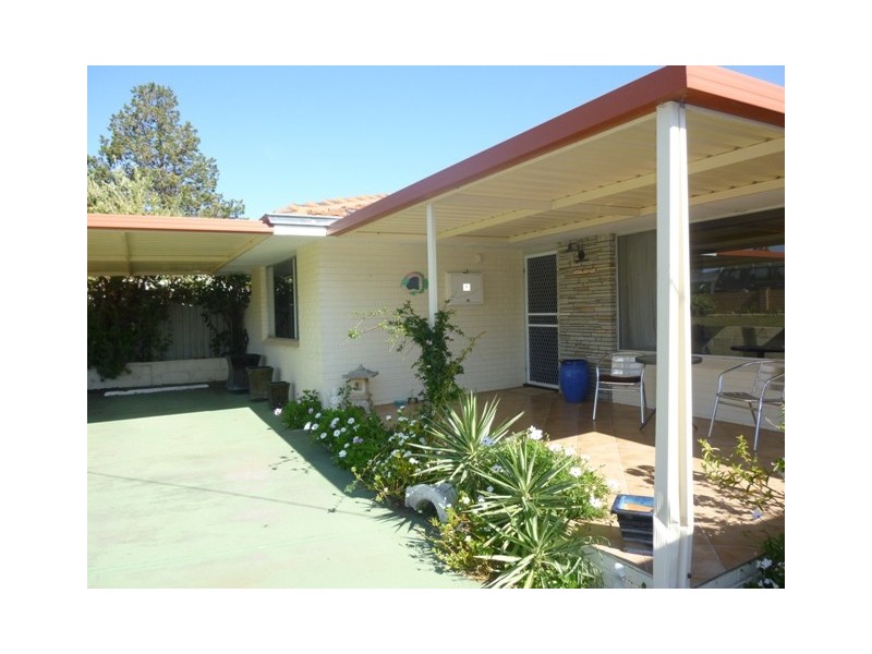 18 Edmund Way, Calista WA 6167