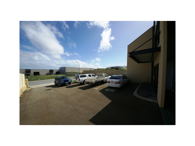 Unit 1 / 4 Garino Rise, Wangara WA 6065