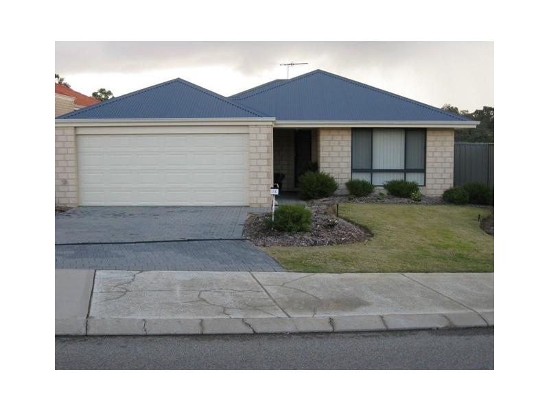 135 Dalrymple Drive, Leda WA 6170