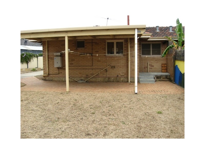 27B Madden Way, Parmelia WA 6167