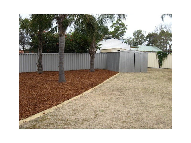 27B Madden Way, Parmelia WA 6167
