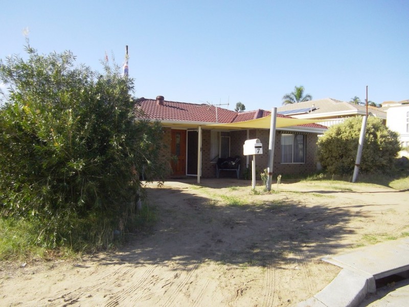 7 Brignell Gardens, Parmelia WA 6167