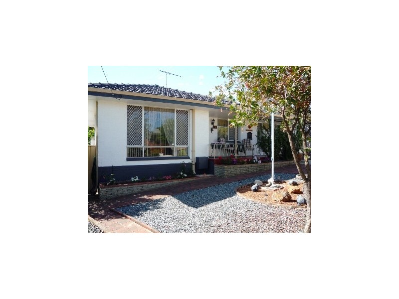 21 Barron Way, Orelia WA 6167