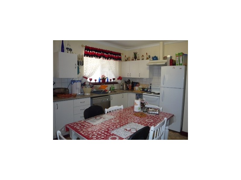 21 Barron Way, Orelia WA 6167