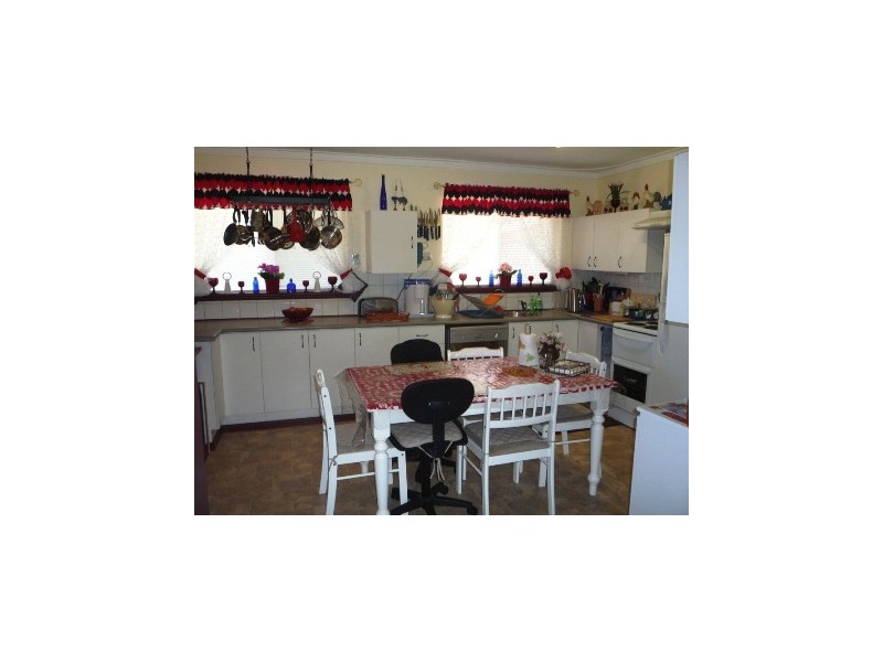 21 Barron Way, Orelia WA 6167