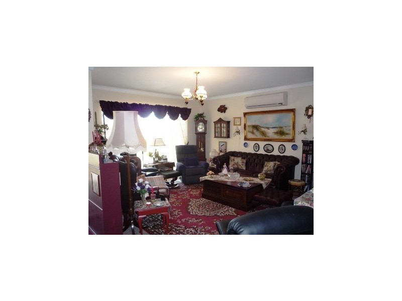 21 Barron Way, Orelia WA 6167