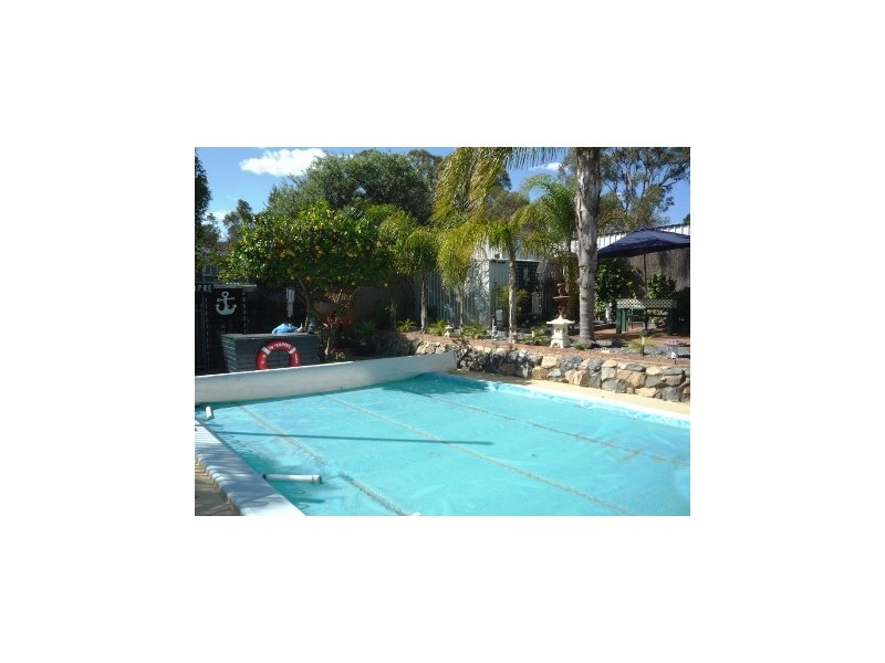 21 Barron Way, Orelia WA 6167