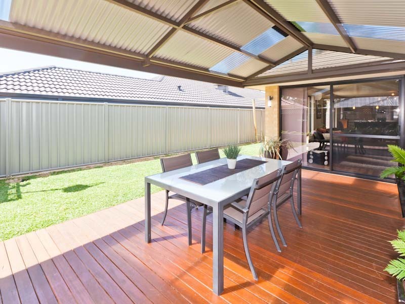 323 Lambeth Circle, Wellard WA 6170