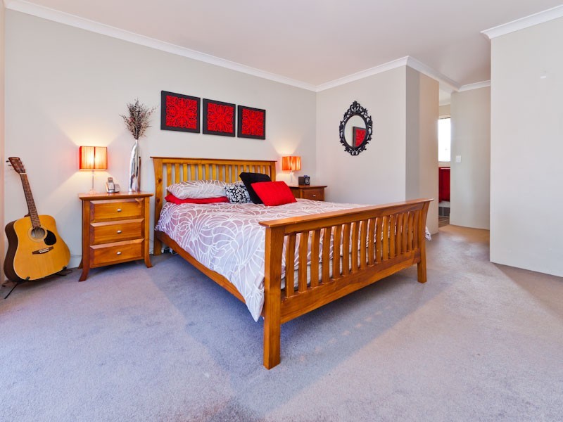 323 Lambeth Circle, Wellard WA 6170