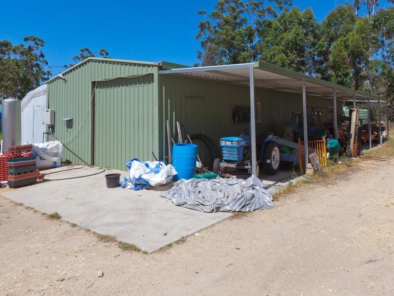 127 Spears Drive, Oakford WA 6121