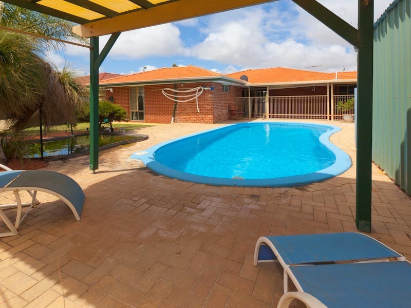 13 La Rochelle Ramble, Port Kennedy WA 6172