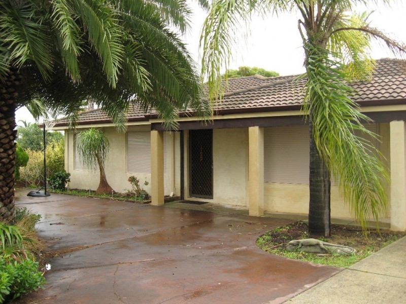 21 Bickner Way, Parmelia WA 6167