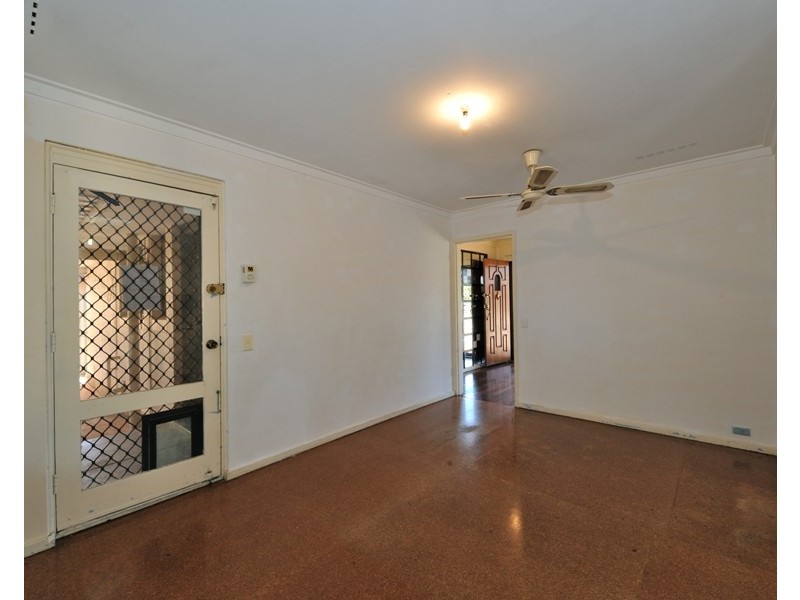 7 Dawson Way, Parmelia WA 6167