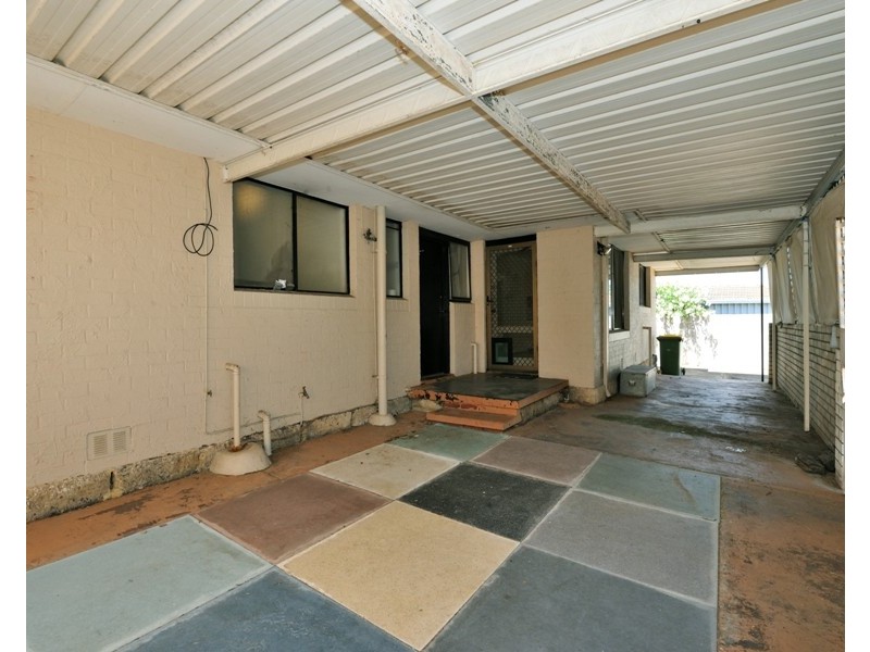 7 Dawson Way, Parmelia WA 6167