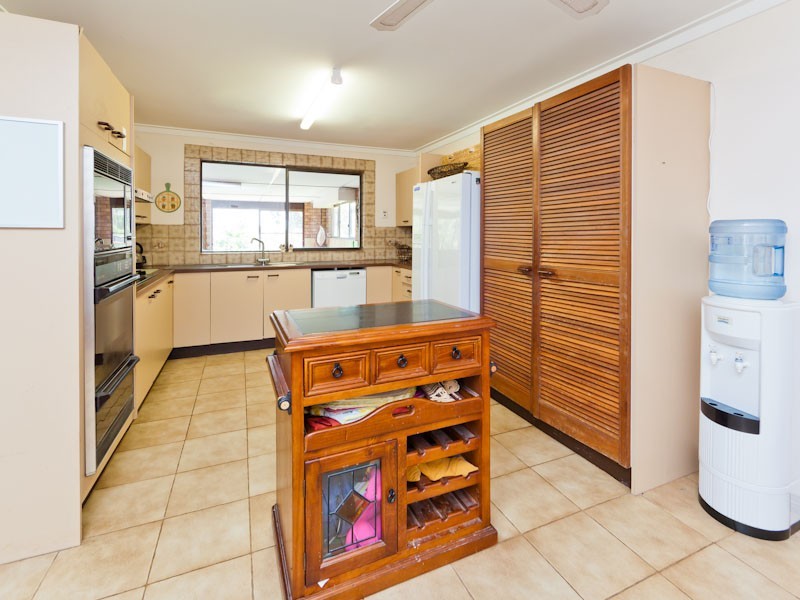 130 Gladstone Drive, Serpentine WA 6125
