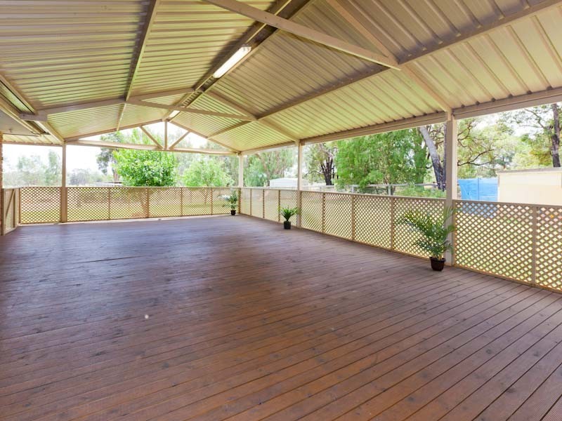 130 Gladstone Drive, Serpentine WA 6125