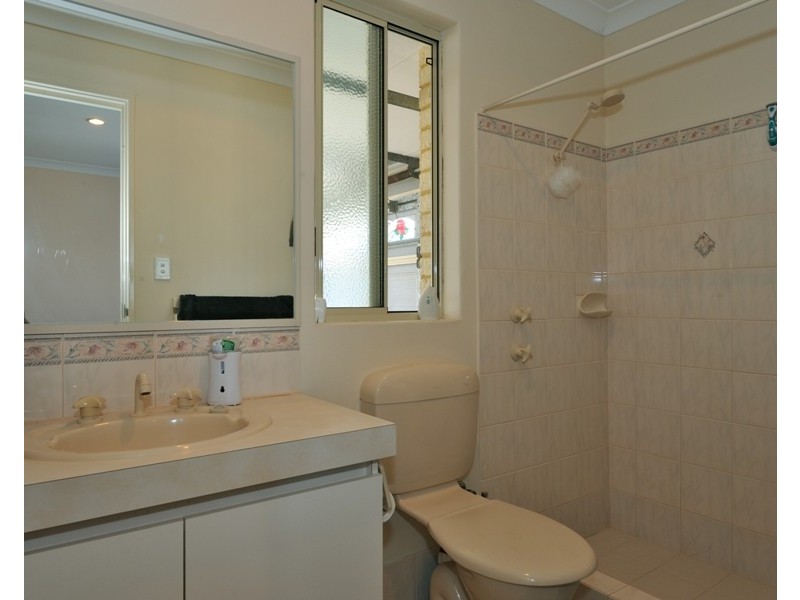 72 Warner Road, Parmelia WA 6167