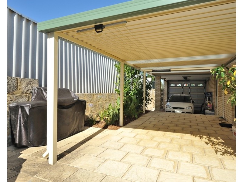 72 Warner Road, Parmelia WA 6167