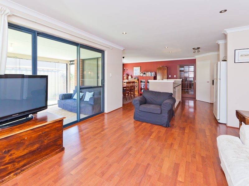 4 Protector Way, Bertram WA 6167