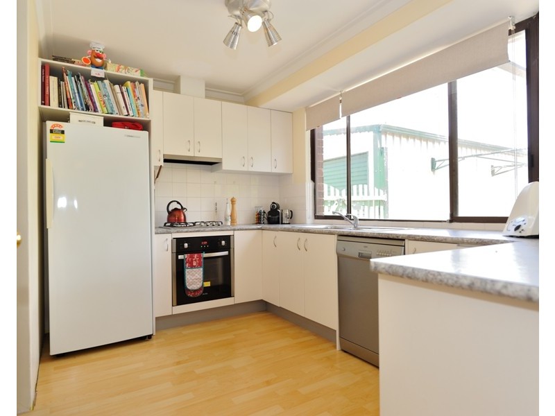 2 Orchard Road, South Lake WA 6164