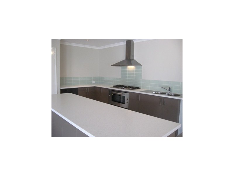 9 Shaftesbury Way, Wellard WA 6170