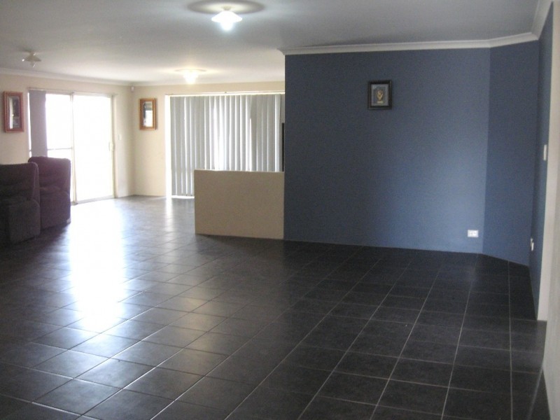 11 Addingham Crescent, Bertram WA 6167