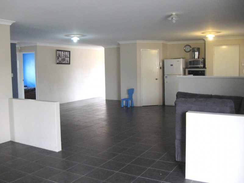 11 Addingham Crescent, Bertram WA 6167