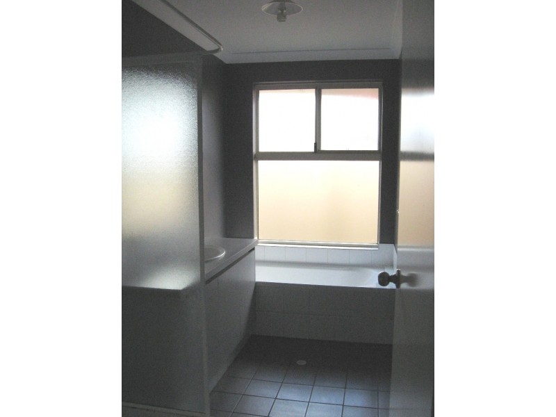 11 Addingham Crescent, Bertram WA 6167