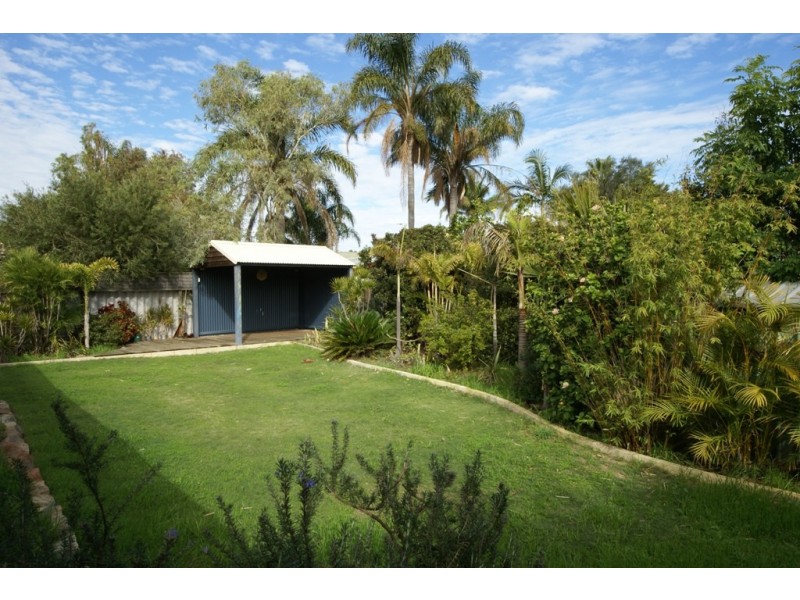 10 Perham Crescent, Leda WA 6170