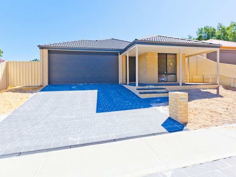 1/74 Medina Ave, Medina WA 6167