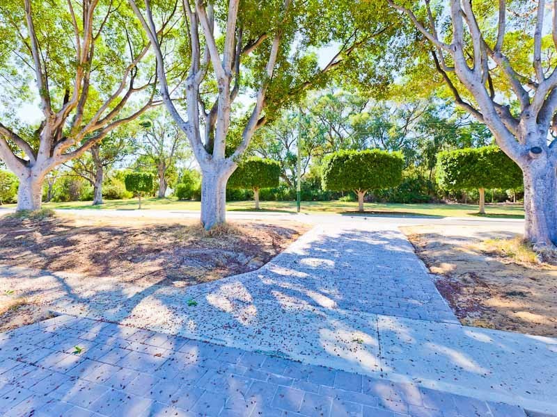 1/74 Medina Ave, Medina WA 6167