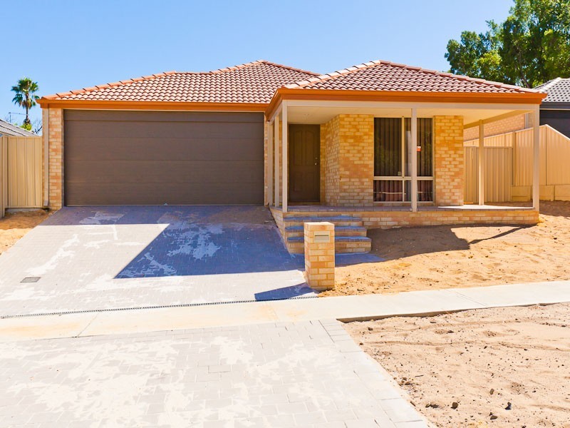 2B Atkinson Road, Medina WA 6167