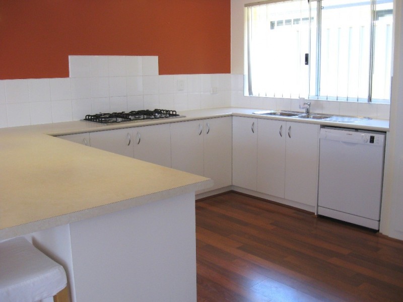 27 Thaxted Street, Wellard WA 6170