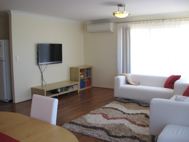 27 Thaxted Street, Wellard WA 6170