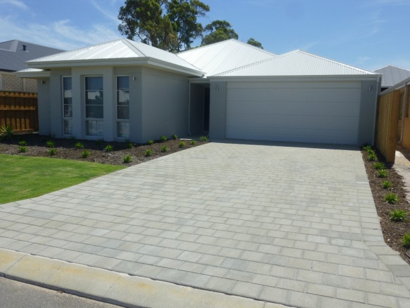 16 Moonstone Parkway, Wellard WA 6170