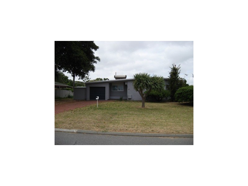 27 Edmund Way, Calista WA 6167